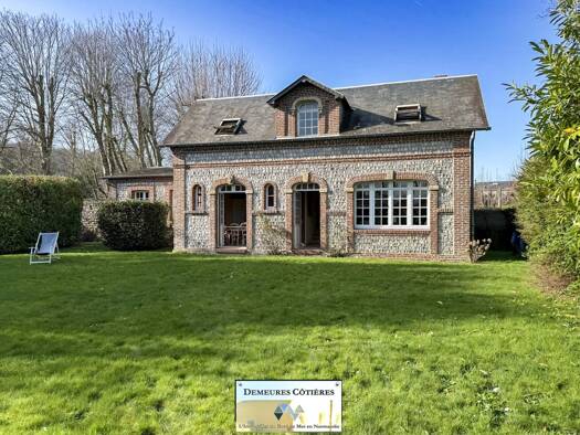 Villa à vendre 374 000 € 4 pièces 2 chambres 80 m² 655 m² de terrain Étretat 76790