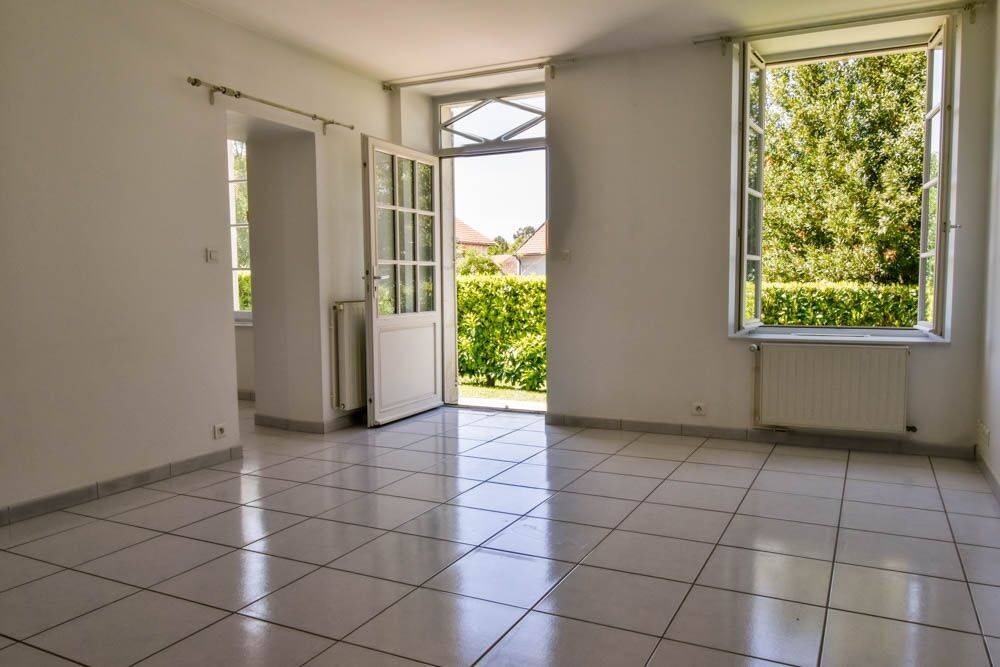 Appartement 3 pièces 61 m² · à Saintes · 60,7 m² · 695 €/mois