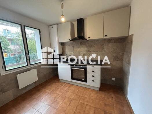 Appartement à louer 520 € 2 pièces 1 chambre 40,7 m² RDC/4 Les Dourbes Digne-les-Bains 04000