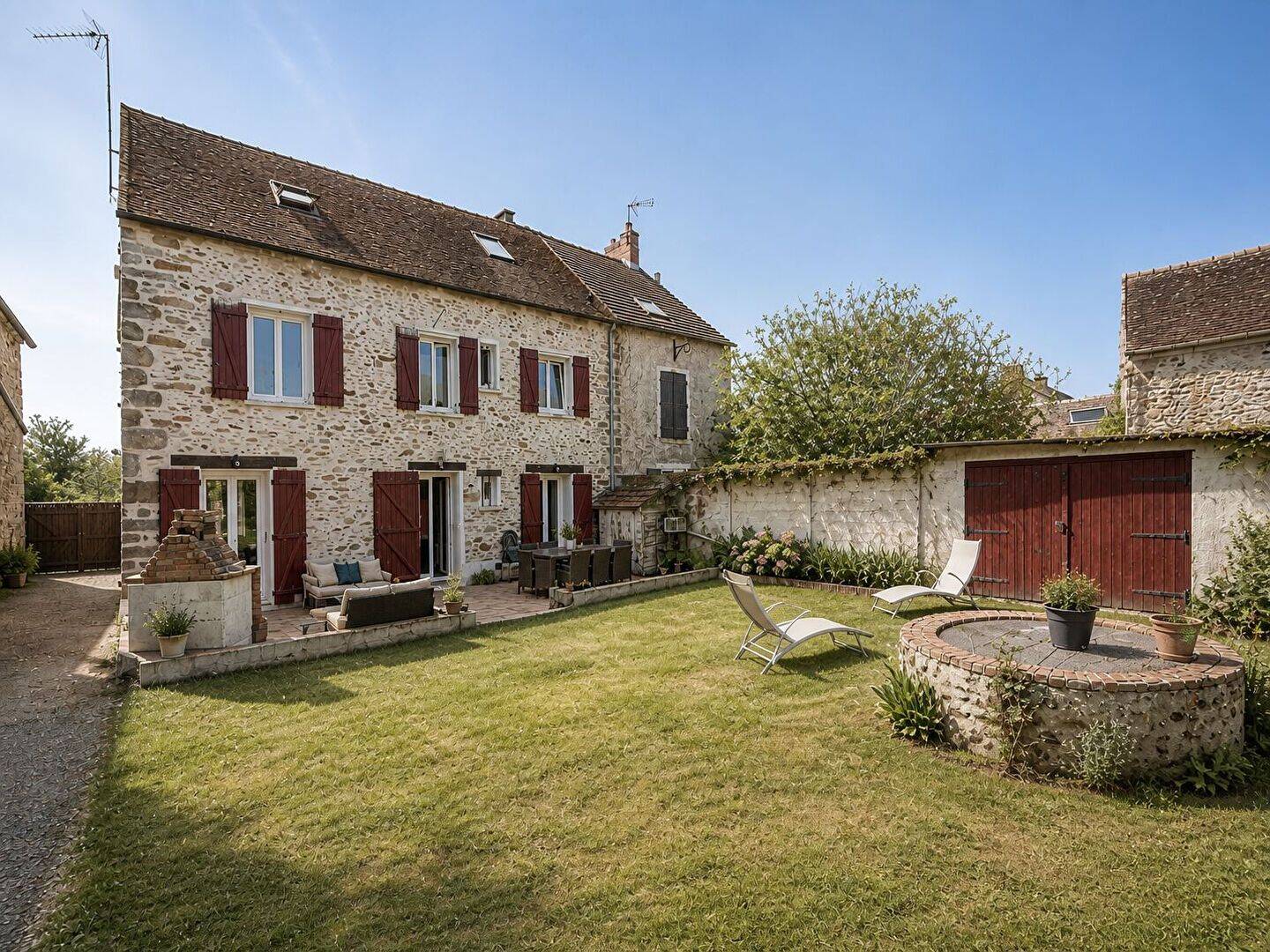 Maison 7 pièces 186 m² · à Grandpuits-Bailly-Carrois · 186 m² · 279 900 €