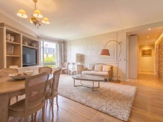 Appartement à vendre 650 000 € 4 pièces 2 chambres 83,2 m² Étage 4/6 Reine-Mairie Boulogne-Billancourt 92100