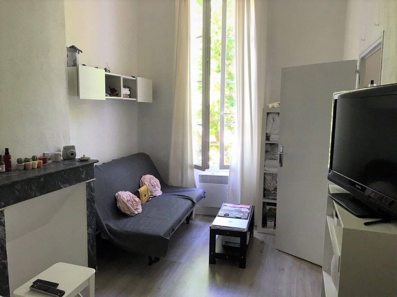 Appartement 1 pièce 28 m² · à Aix-en-Provence · 28 m² · 669 €