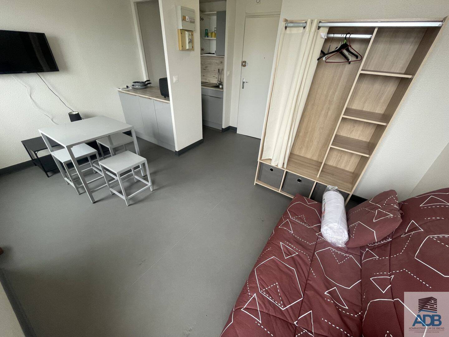 Appartement 1 pièce 18 m² · à Roanne · 18 m² · 270 €/mois