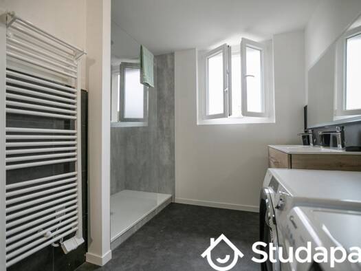 Colocation à louer 430 € 1 pièce 1 chambre 14 m² 1er étage Saint Claude - Torcols Besançon 25000