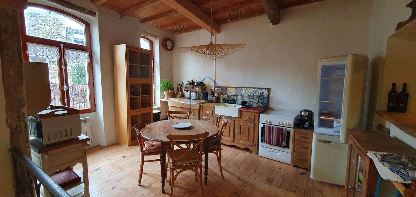 Maison 4 pièces 145 m² · à Aniane · 145 m² · 1 040 €/mois