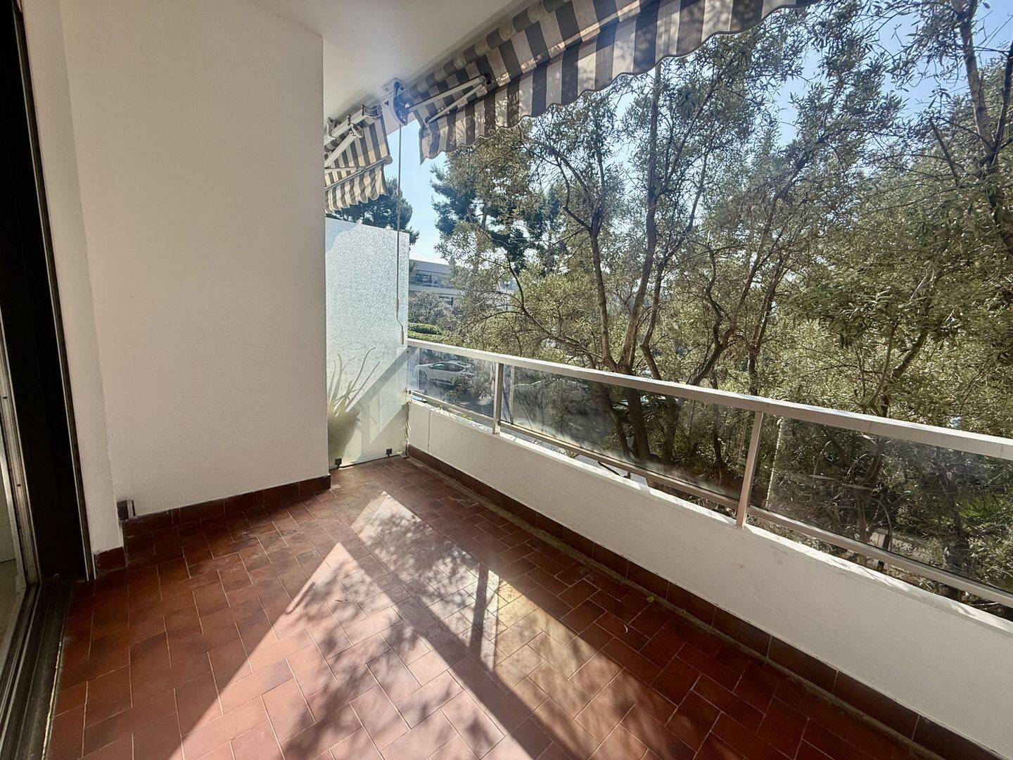 Appartement 3 pièces 90 m² · à Marseille 8ème Arrondissement · 90 m² · 469 000 €