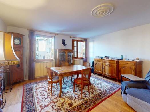 Maison à vendre 155 000 € 5 pièces 4 chambres 156 m² 633 m² de terrain Sauveterre-de-Rouergue 12800