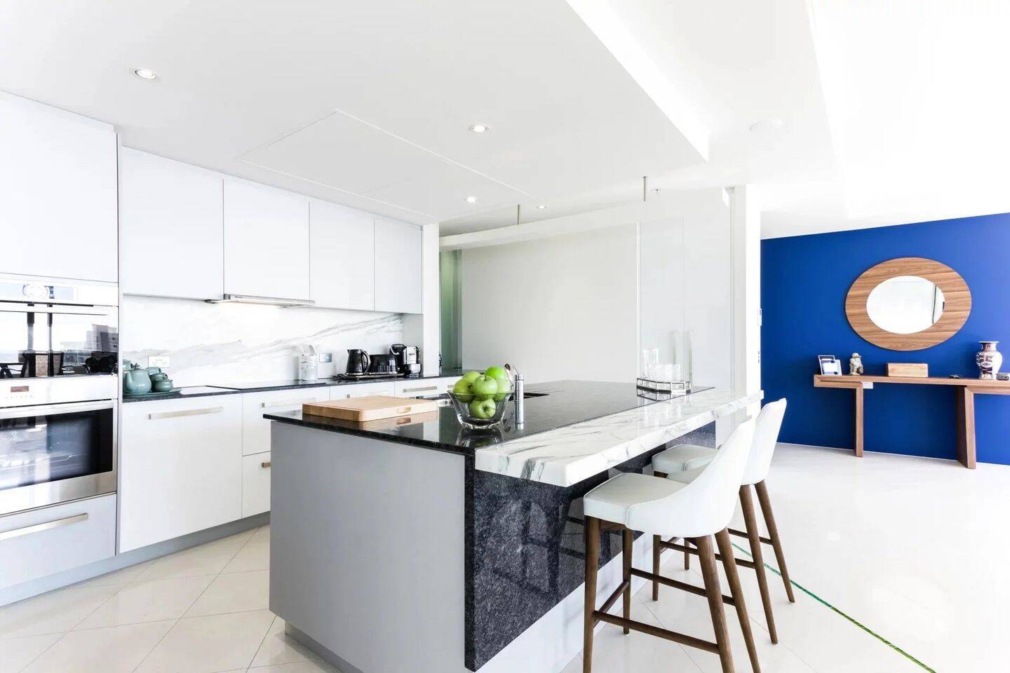 Appartement 2 pièces 44 m² · à Suresnes · 43,7 m² · 401 280 €