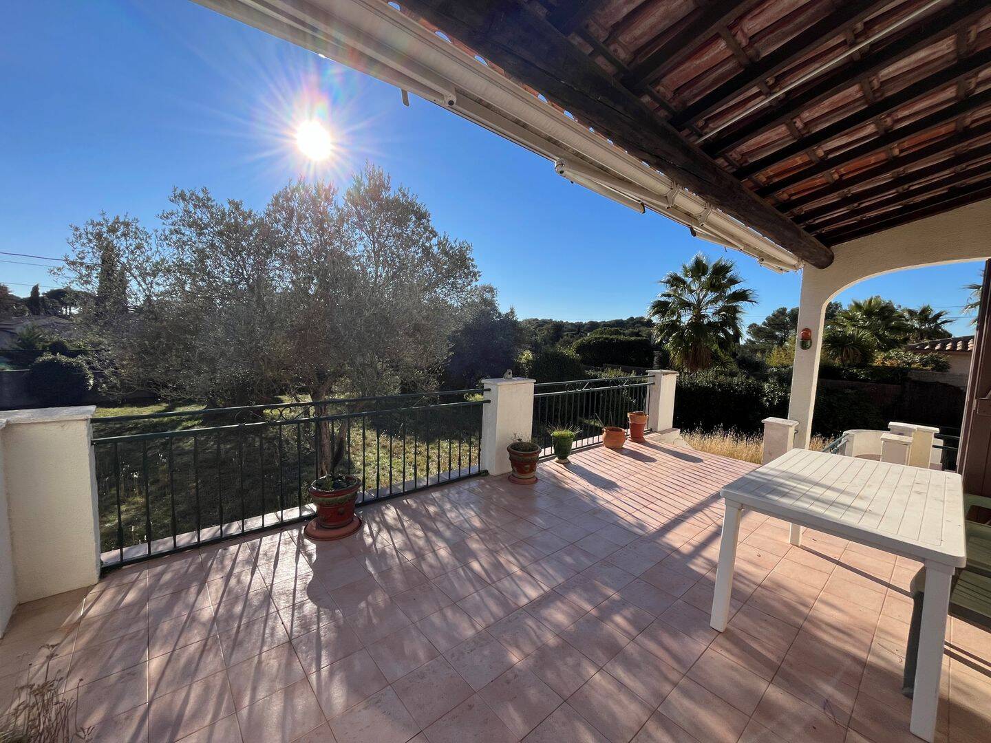 Maison 6 pièces 142 m² · à Nages-Et-Solorgues · 142 m² · 379 000 €