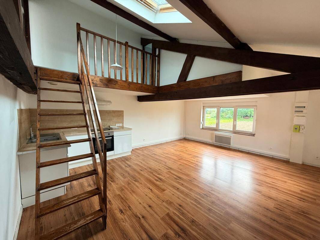 Appartement 2 pièces 62 m² · à Quesnoy-sur-Deûle · 61,7 m² · 650 €