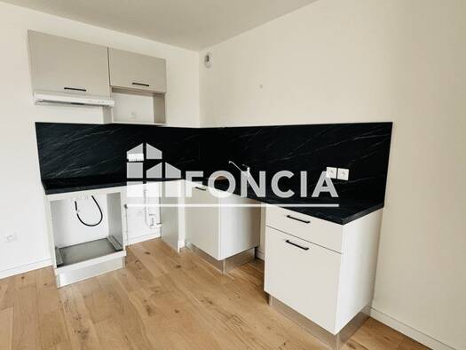 Appartement à louer 576 € 2 pièces 1 chambre 42,7 m² 4ème étage Nord Ouest Lens 62300