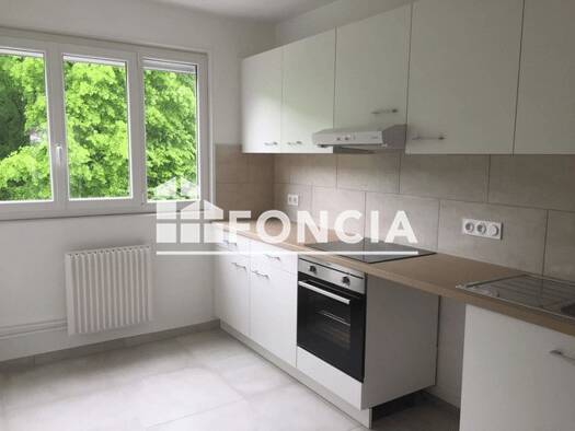 Appartement à louer 940 € 3 pièces 2 chambres 62,6 m² 5ème étage Neuville-sur-Saône 69250