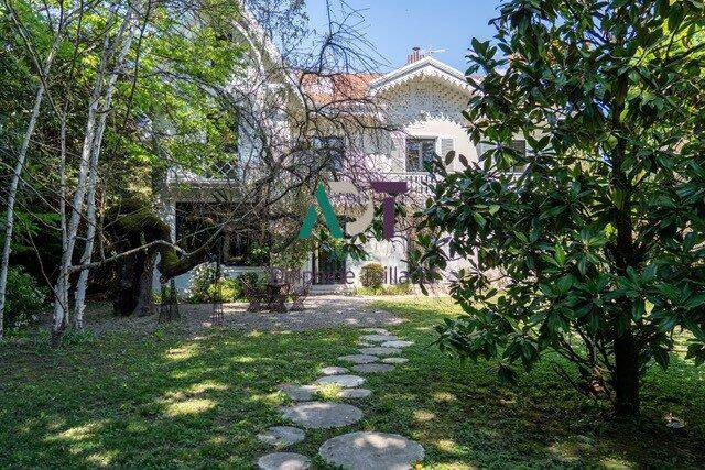 Maison 10 pièces 320 m² · à Grenoble · 319,7 m² · 1 290 000 €