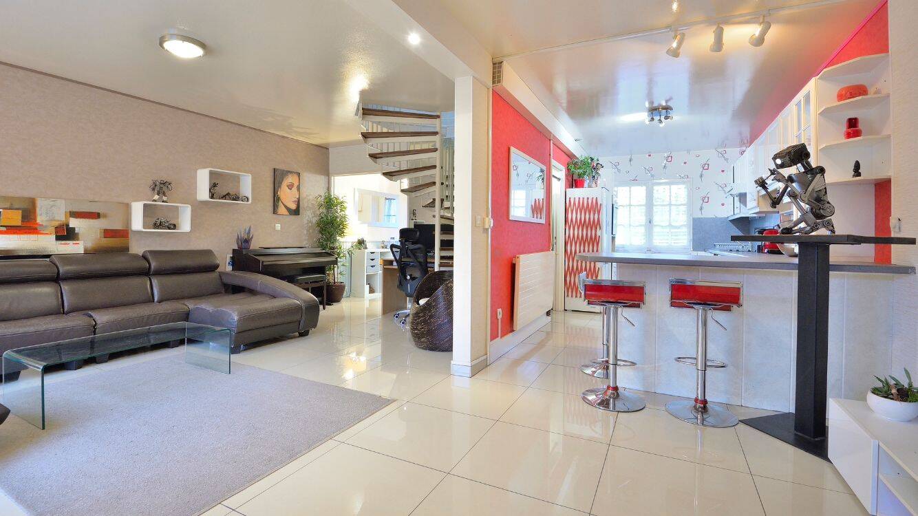 Maison 5 pièces 98 m² · à La Queue-en-Brie · 98 m² · 309 500 €