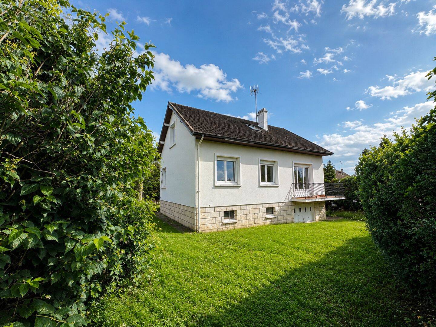 Maison 6 pièces 112 m² · à Chamant · 112 m² · 349 900 €