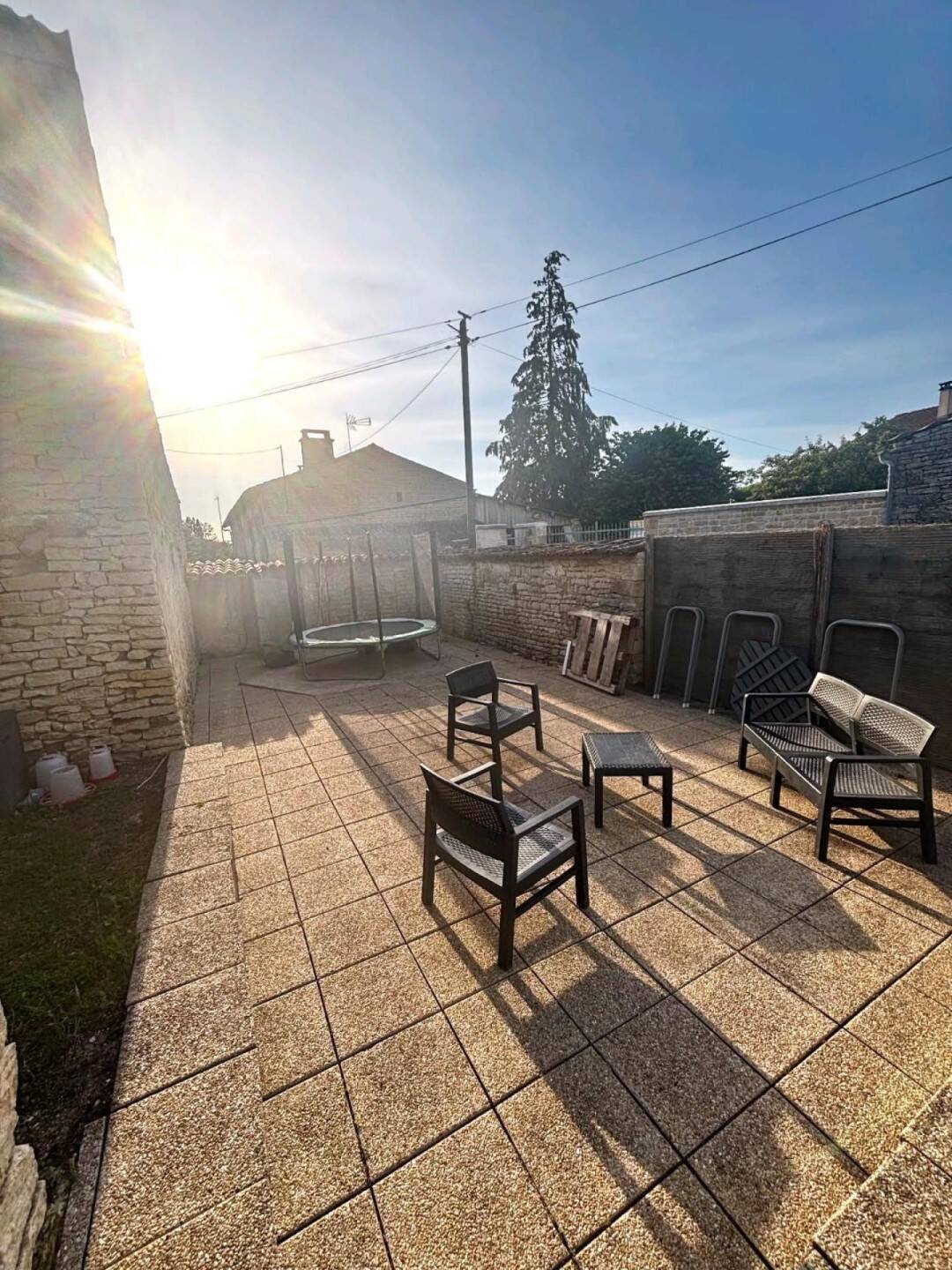 Maison 10 pièces 228 m² · à Paizay-le-Chapt · 228 m² · 159 990 €