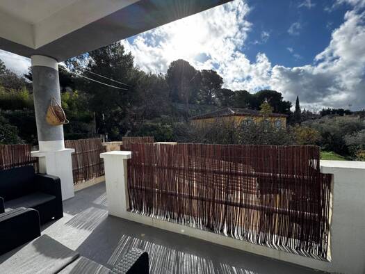 Appartement à vendre 355 000 € 4 pièces 3 chambres 75 m² Allauch 13190