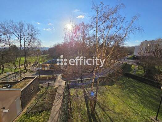 Appartement à vendre 165 000 € 3 pièces 2 chambres 65 m² Étage 2/6 Les Linandes Cergy 95000