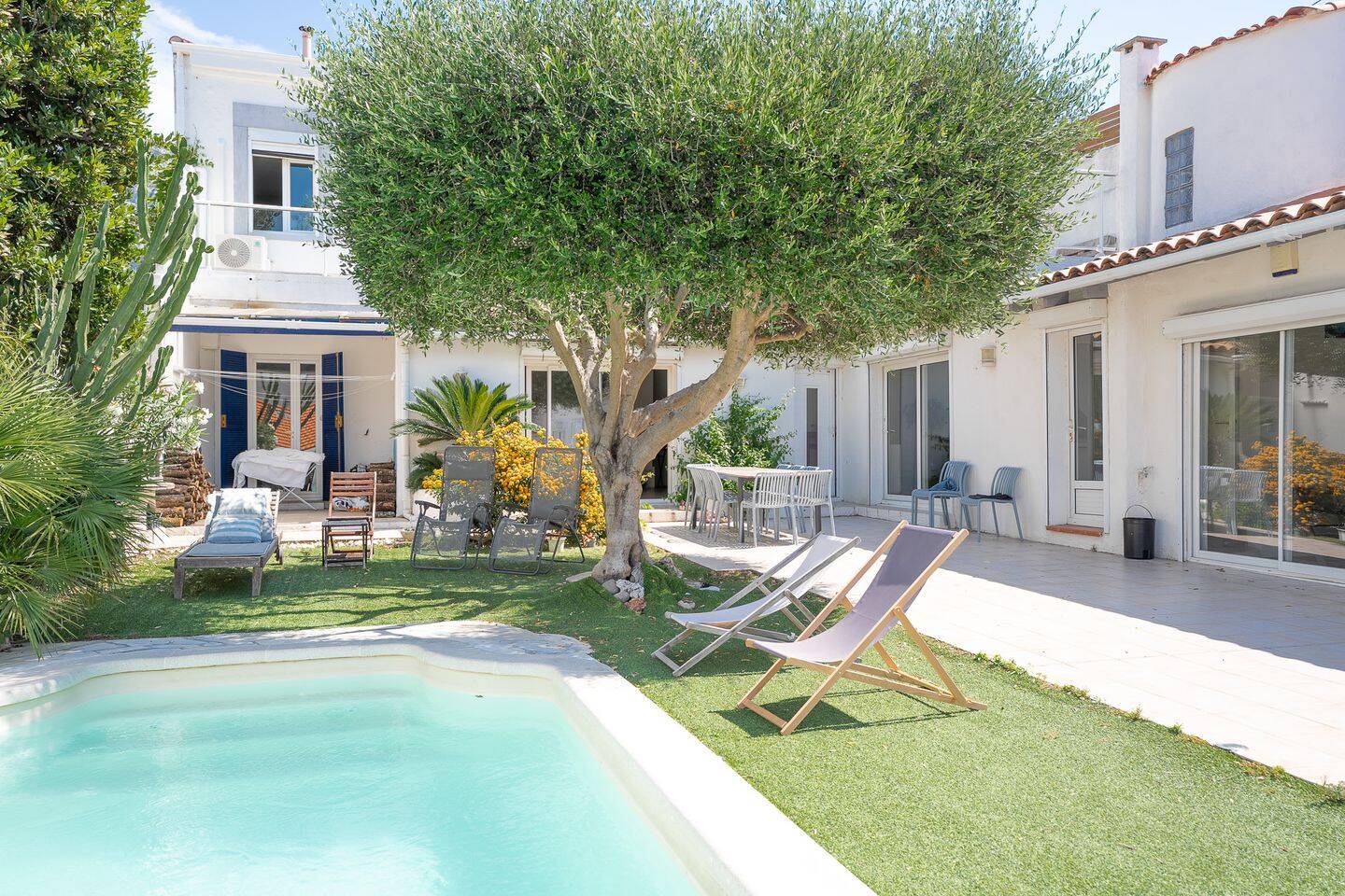 Maison 6 pièces 185 m² · à Marseille 8ème Arrondissement · 185 m² · 1 290 000 €