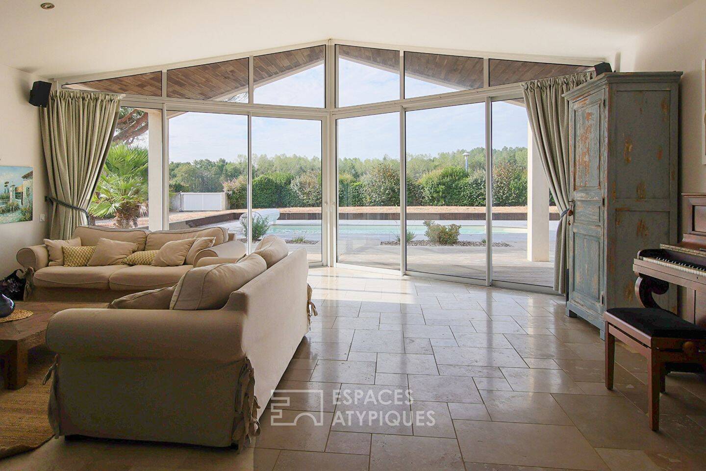Maison 8 pièces 201 m² · à Château-Guibert · 201 m² · 459 000 €