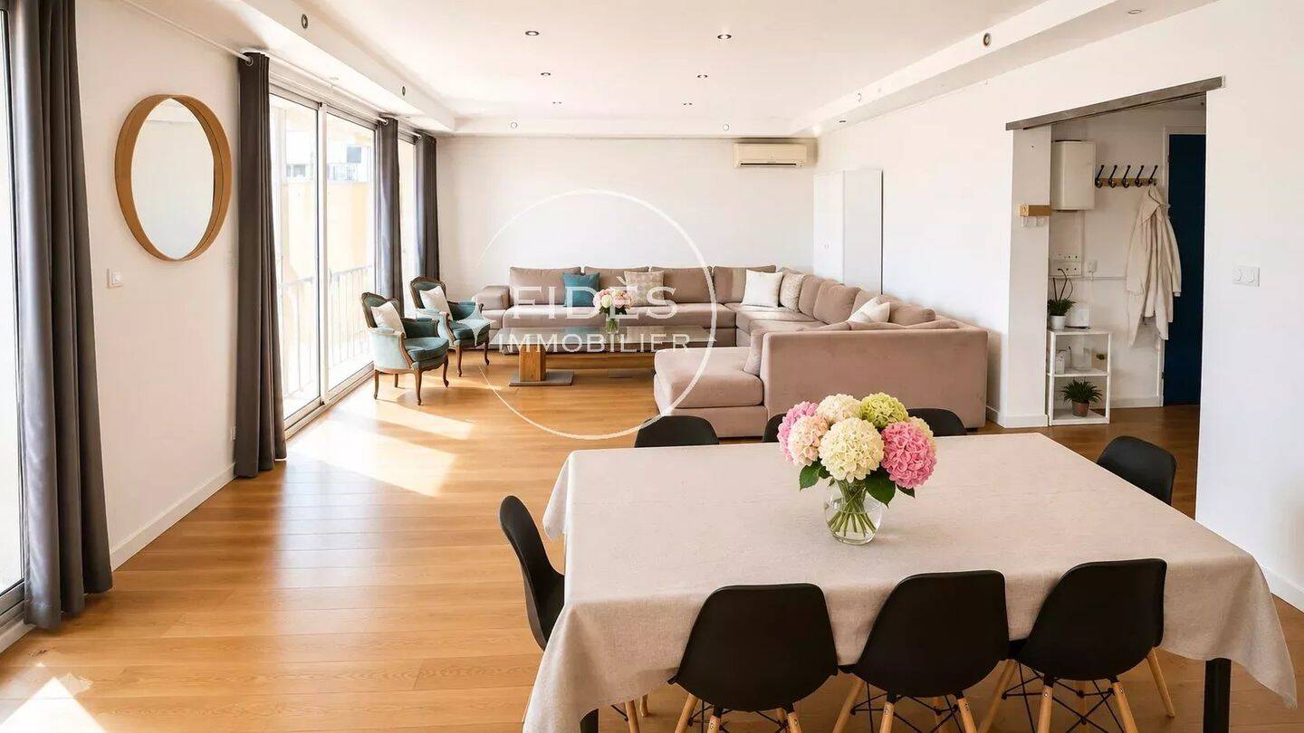Appartement 5 pièces 116 m² · à Marseille 8ème Arrondissement · 116 m² · 2 670 €