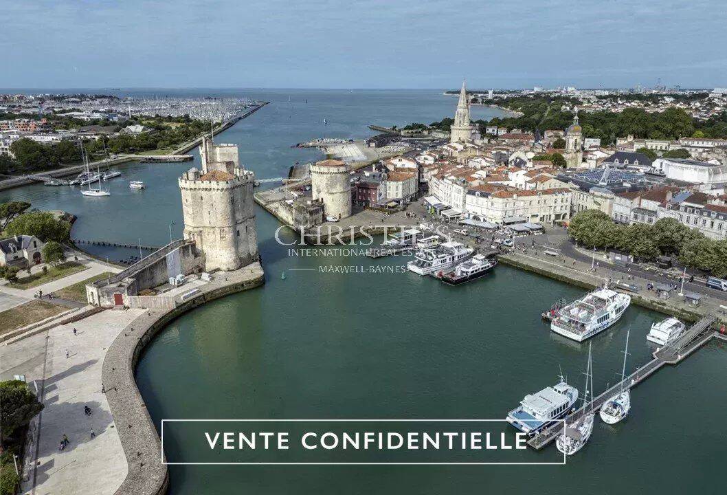 Maison 14 pièces 376 m² · à La Rochelle · 375,7 m² · 2 500 000 €
