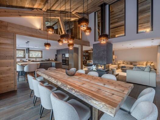Chalet à vendre 3 990 000 € 8 pièces 5 chambres 376 m² 1 230 m² de terrain Les Bossons les Moussoux Chamonix-Mont-Blanc 74400