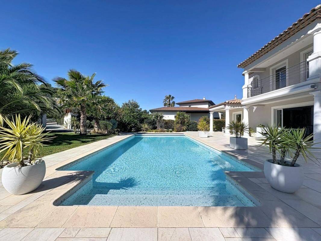 Maison 4 pièces 157 m² · à Saint-Raphaël · 157 m² · 1 325 000 €