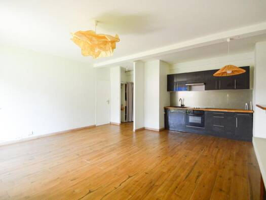 Appartement à louer 615 € 2 pièces 1 chambre 53,4 m² RDC Pau Sud Pau 64000