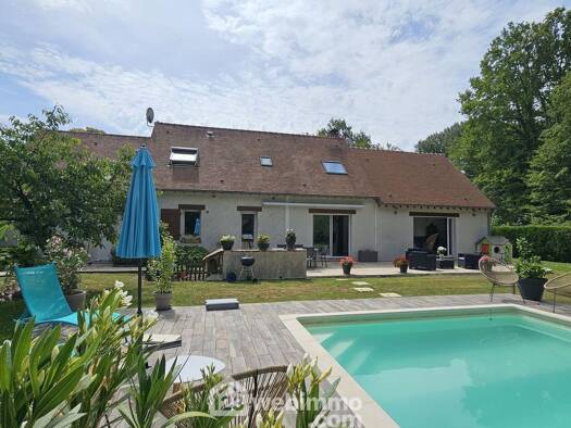 Maison à vendre 598 000 € 7 pièces 5 chambres 181 m² 3 312 m² de terrain Noisy-sur-École 77123