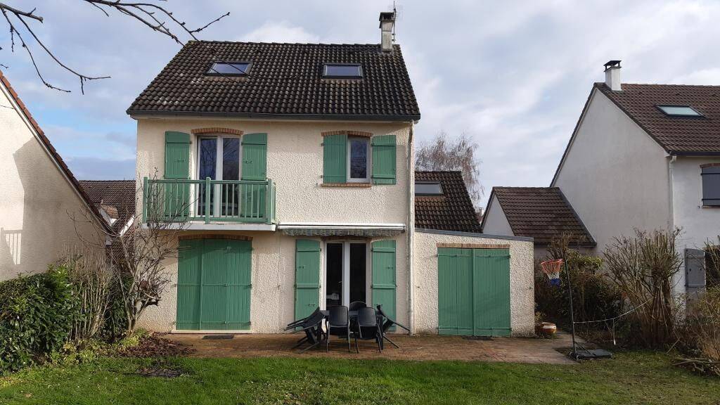 Appartement 1 pièce 12 m² · à Saint-Germain-en-Laye · 12 m² · 680 €/mois