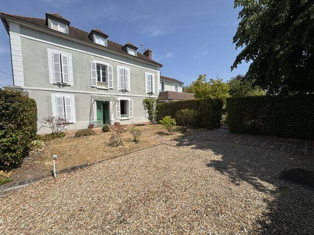 Maison 9 pièces 200 m² · à Sens · 200 m² · 400 000 €