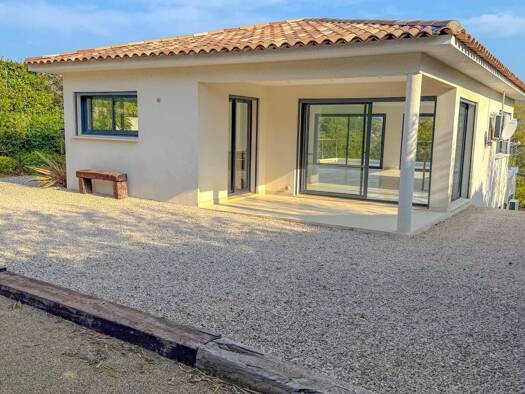 Villa à vendre 915 000 € 6 pièces 3 chambres 115,2 m² 650 m² de terrain Les Adrets-de-l'Estérel 83600