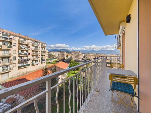 Appartement à vendre 179 000 € 2 pièces 1 chambre 33 m² Étage 5/6 Gare Ajaccio 20000