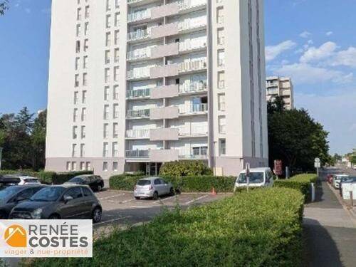 Appartement 4 pièces 82 m² · à Rezé · 82 m² · 41 000 €