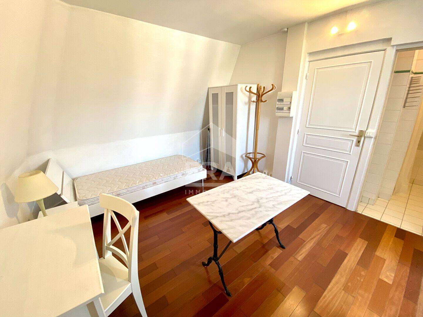 Appartement 1 pièce 19 m² · à Blois · 18,7 m² · 405 €