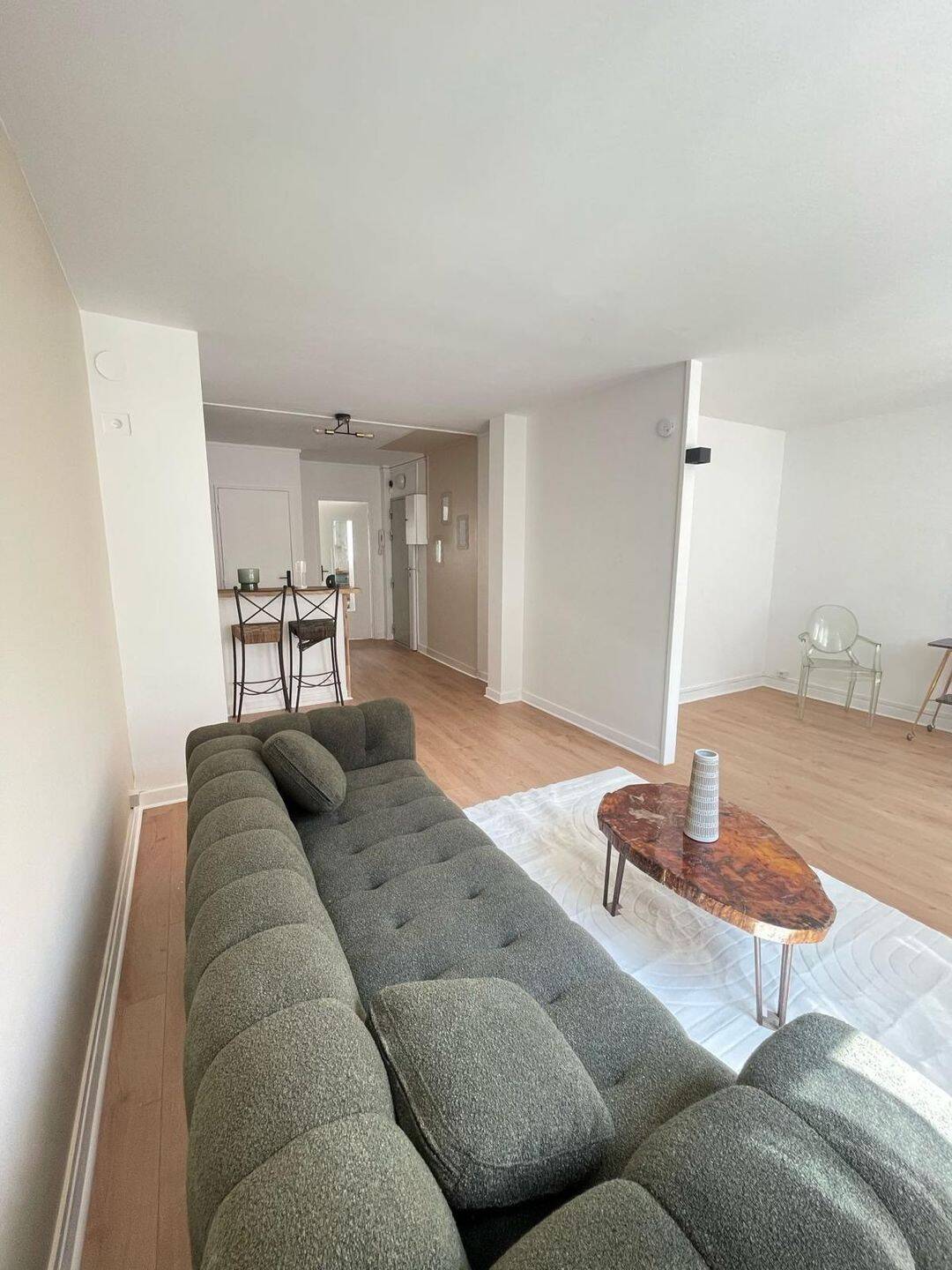 Appartement 3 pièces 67 m² · à Paris 18ème Arrondissement · 67 m² · 2 190 €