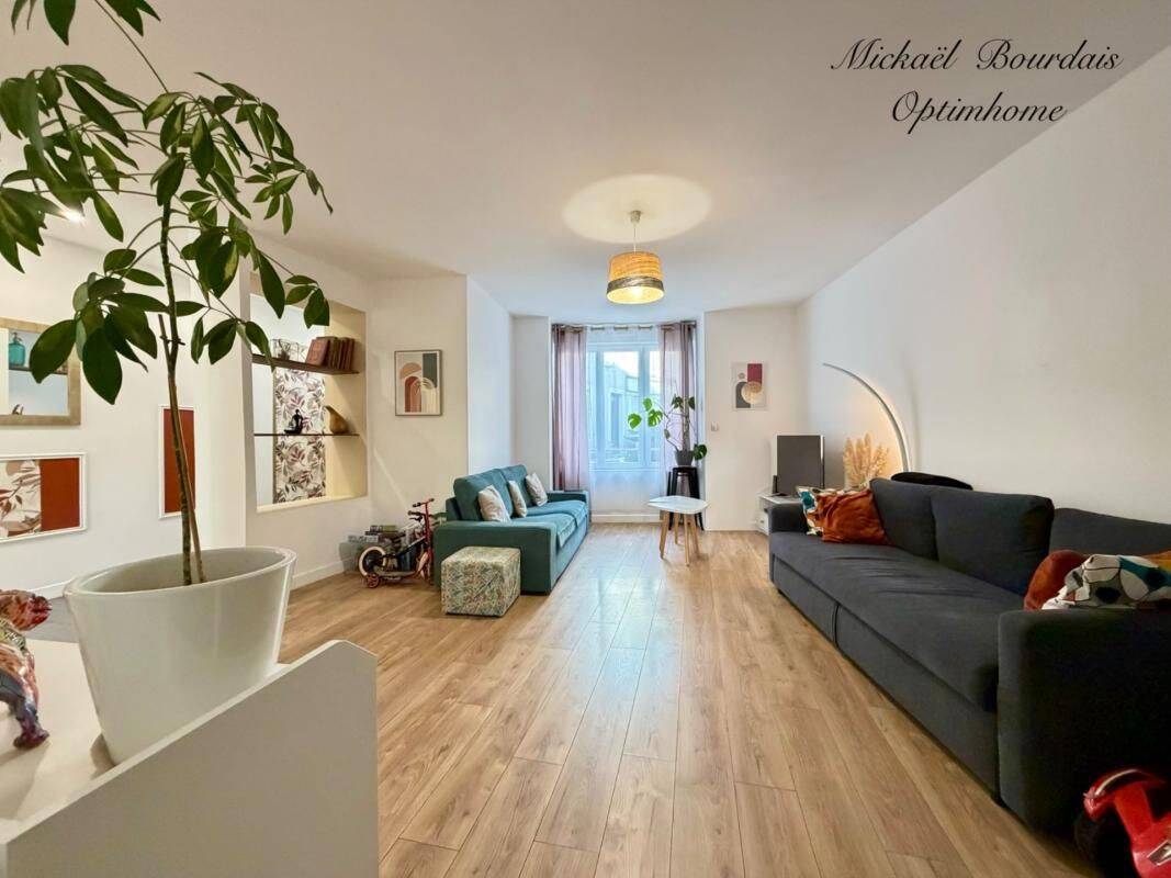 Maison 7 pièces 158 m² · à Le Lude · 158 m² · 149 500 €
