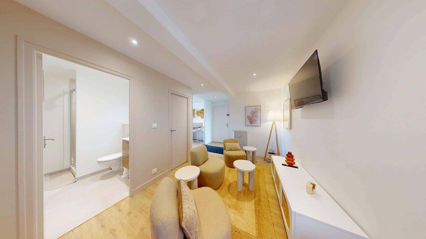Room in Carré de Saxe, Rennes for 84 m² with 5 bedrooms - Coloca — 11