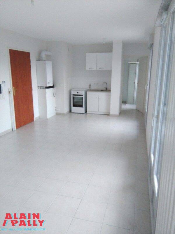 Appartement 1 pièce 33 m² · à Bonneval · 33,2 m² · 450 €