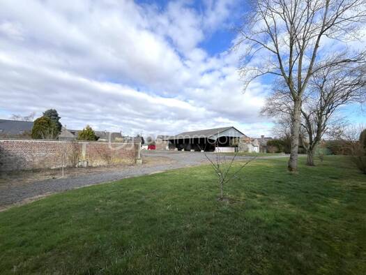 Ferme à vendre 211 000 € 8 pièces 4 chambres 222 m² 6 874 m² de terrain Anguilcourt-le-Sart 02800