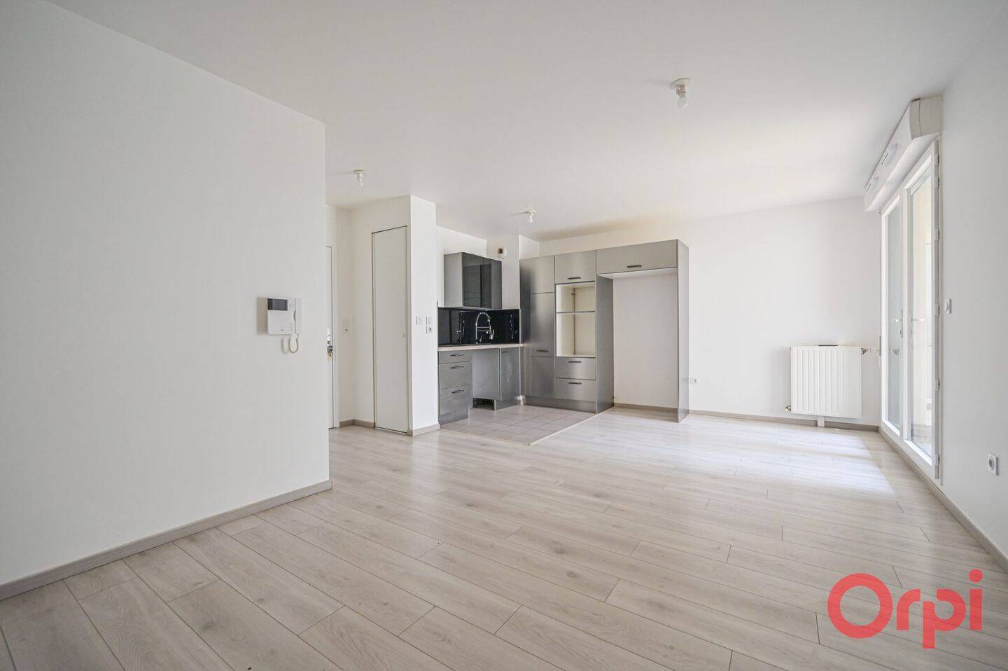 Appartement 3 pièces 62 m² · à Aubervilliers · 61,8 m² · 1 246 €