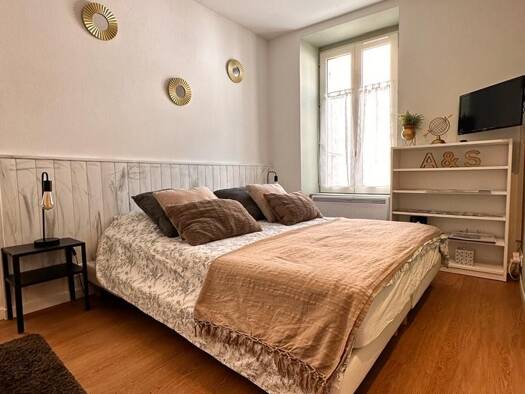 Appartement à louer 750 € 1 pièce 24 m² RDC/3 disponible dès maintenant Centre Ville La Rochelle 17000