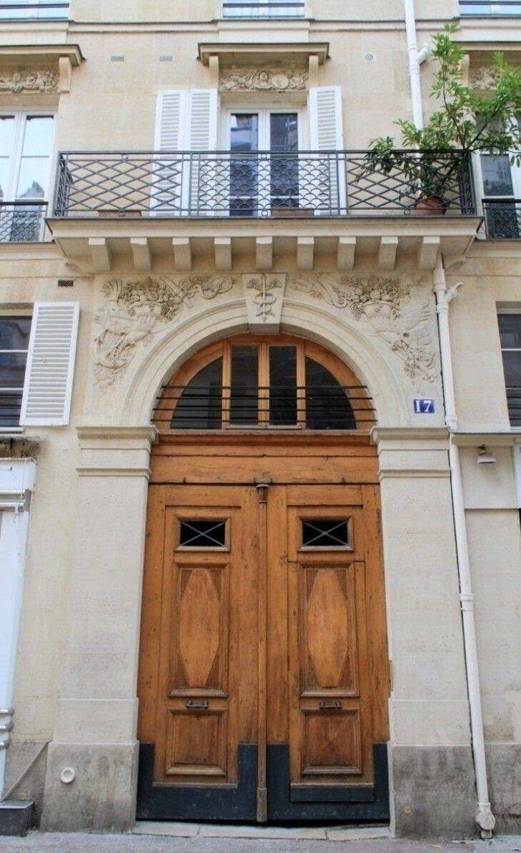 Appartement 2 pièces 35 m² · à Paris 1er Arrondissement · 35 m² · 595 000 €