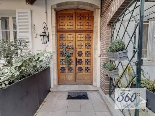 Appartement à vendre 260 000 € 4 pièces 2 chambres 150,4 m² Étage 1/2 Louhans Louhans 71500