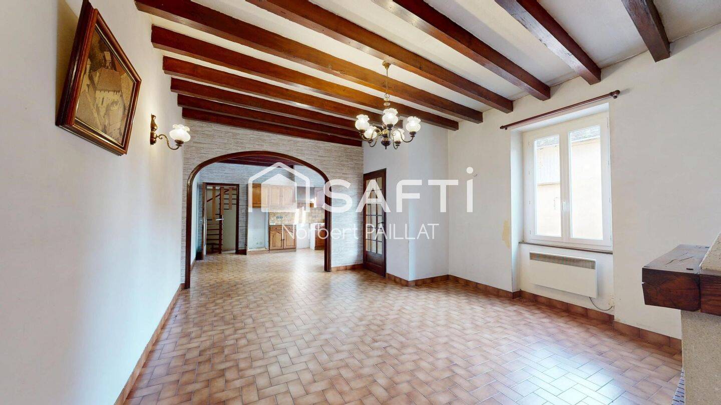 Maison 4 pièces 133 m² · à Viré · 133 m² · 180 000 €