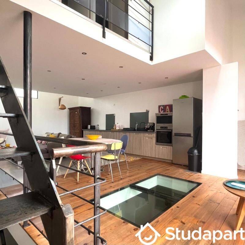 Maison 3 pièces 100 m² · à Bordeaux · 100 m² · 1 899 €