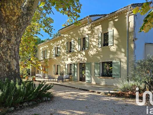 Maison à vendre 1 549 000 € 7 pièces 6 chambres 210 m² 15 000 m² de terrain Verquières 13670