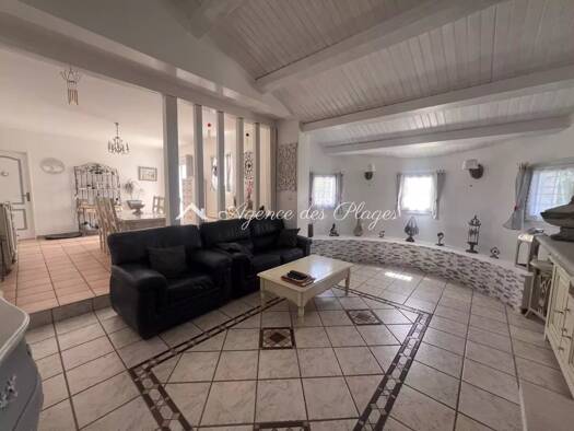 Maison à vendre 318 725 € 4 pièces 2 chambres 90 m² Meschers-sur-Gironde 17132