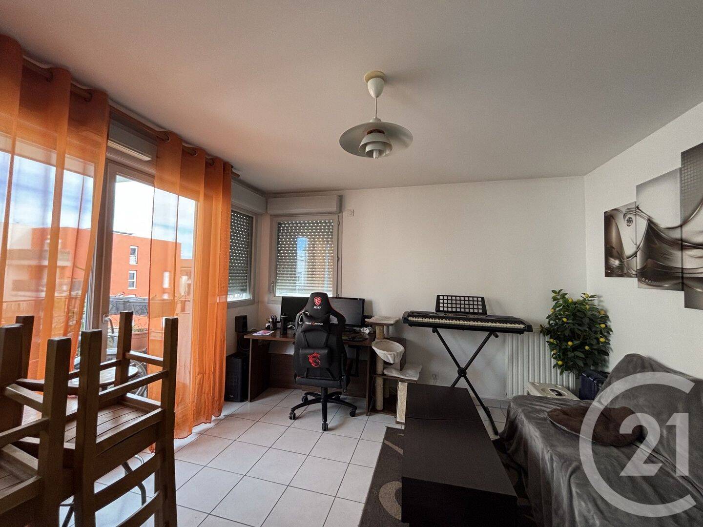 Appartement 2 pièces 42 m² · à Meyzieu · 41,5 m² · 765 €